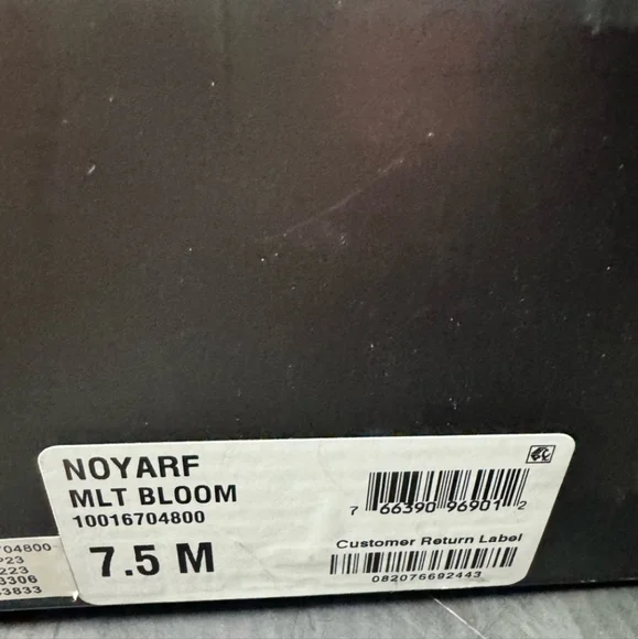 New in Box INC lace up orange floral sandal 5”pumps 1” platform . Size 7.5 - Picture 5 of 5